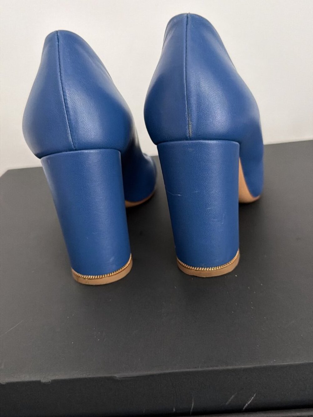 **Salvatore Ferragamo Blue Leather Heels – Size 8.5** - Picture 3 of 5